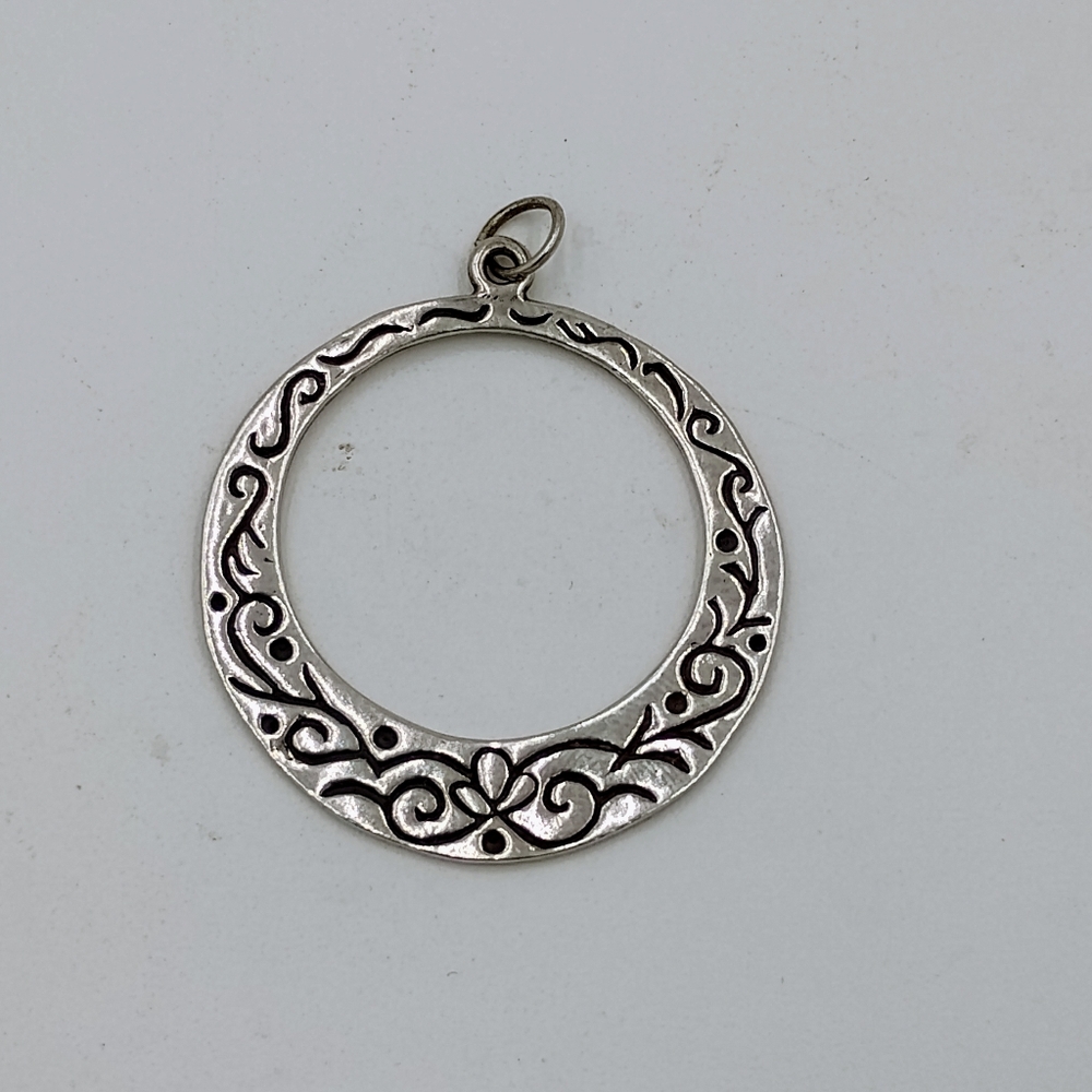 925 Sterling Silver Circle Pendant